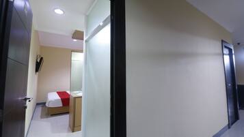 Desk, free WiFi, bed sheets
