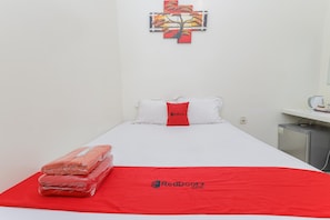 Doppelzimmer | Schreibtisch, kostenloses WLAN, Bettwäsche