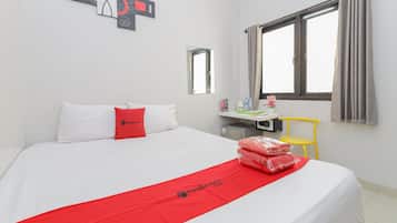 Kamar Double | Meja kerja, Wi-Fi gratis, dan seprai linen