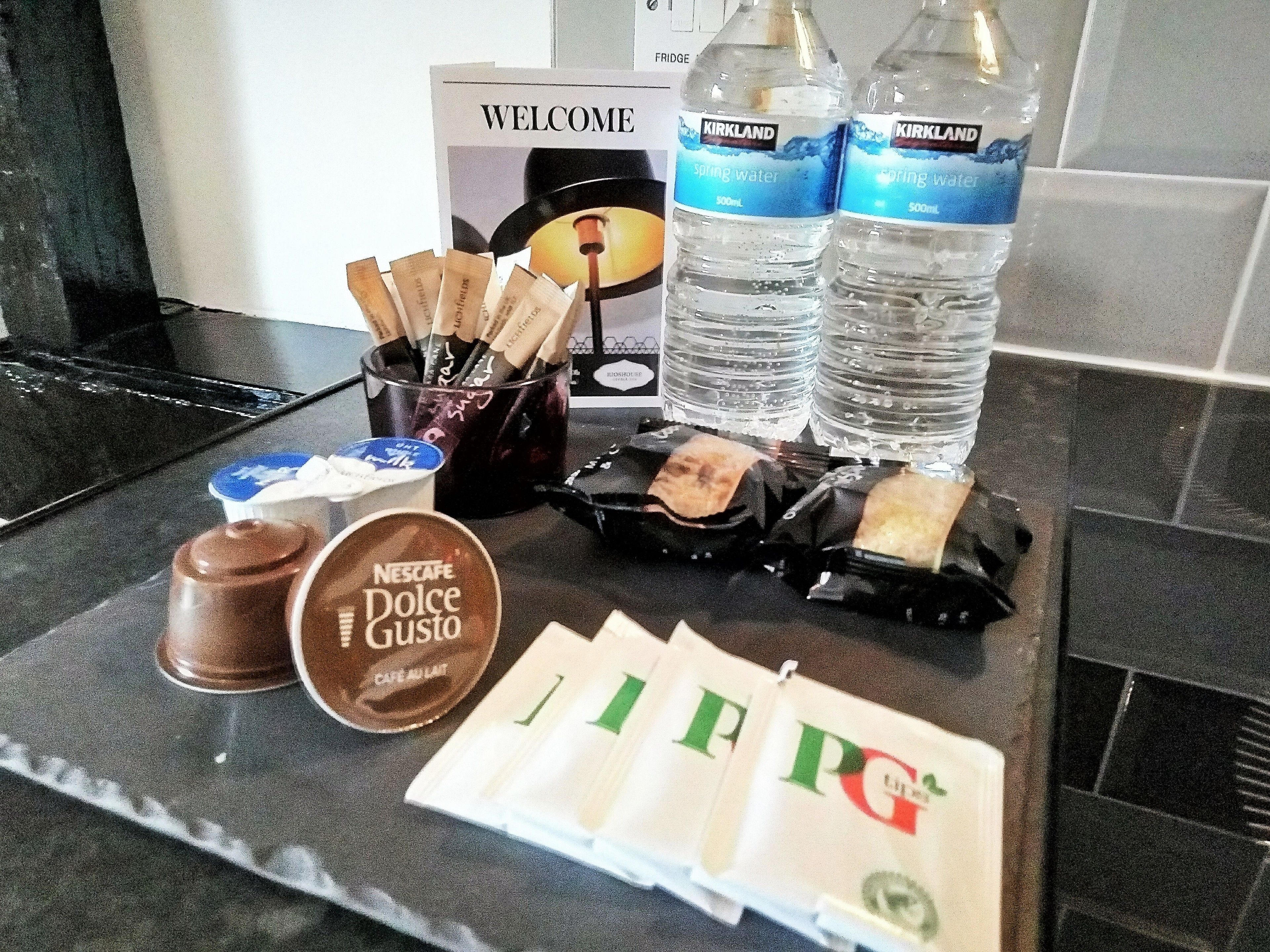 comfort studio suite, 1 bedroom, refrigerator & microwave, city view | coffee and/or coffee maker