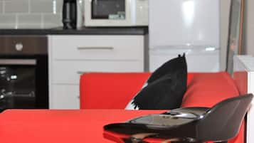 Comfort Apartment, 1 Bedroom (Chalfont Gold Hill) | Private kitchen | Coffee/tea maker, electric kettle