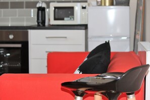 Comfort Apartment, 1 Bedroom (Chalfont Gold Hill) | Private kitchen