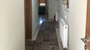 Family Room, 3 Bedrooms | Iron/ironing board, WiFi (free) - Olimbera Apart Otel (Çaykara)