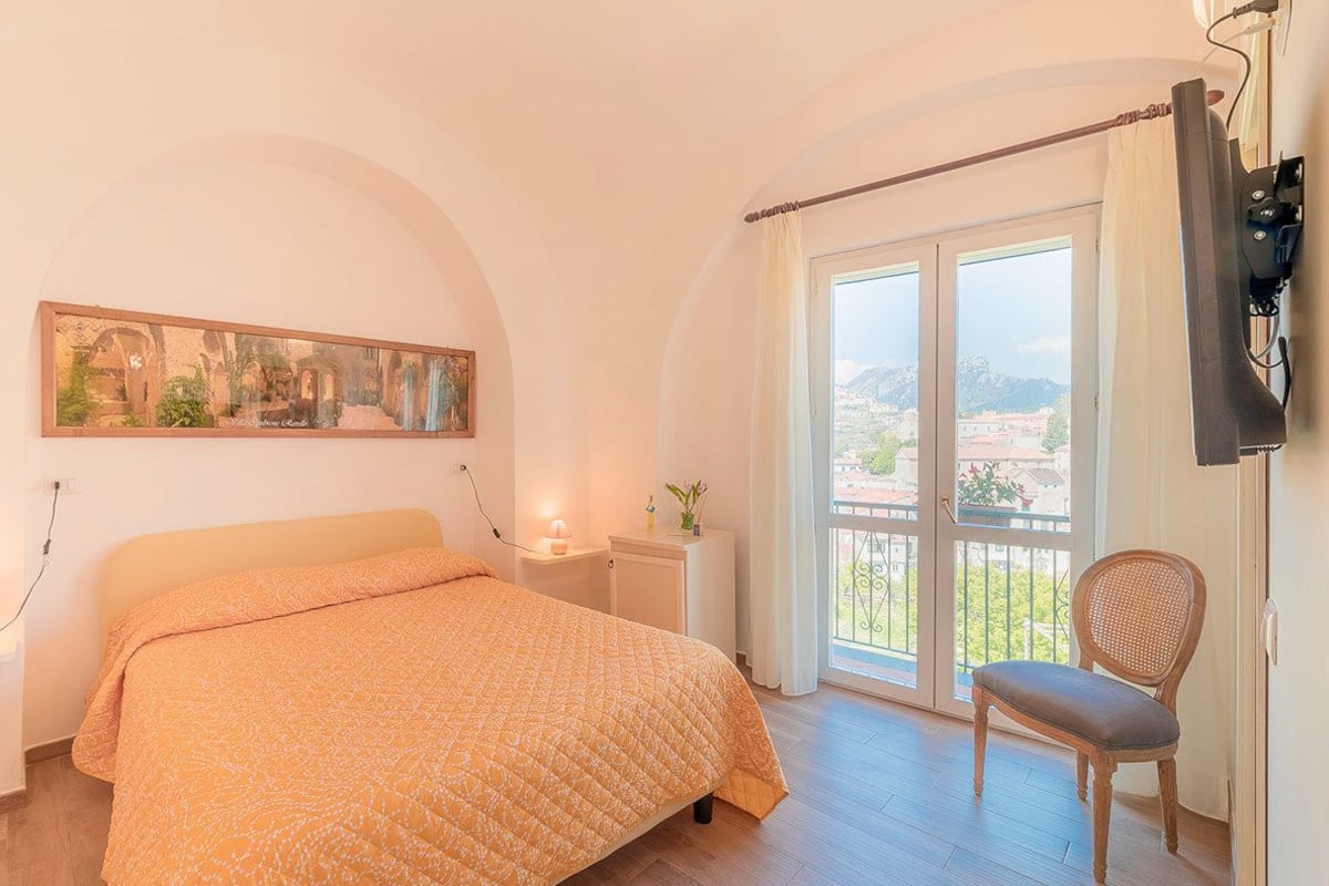 Double Room, Balcony | Cribs (free), WiFi (free), bed sheets