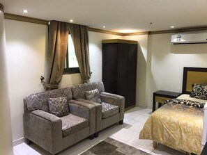 Studio | Schallisolierte Zimmer, Bügeleisen/Bügelbrett, kostenloses WLAN