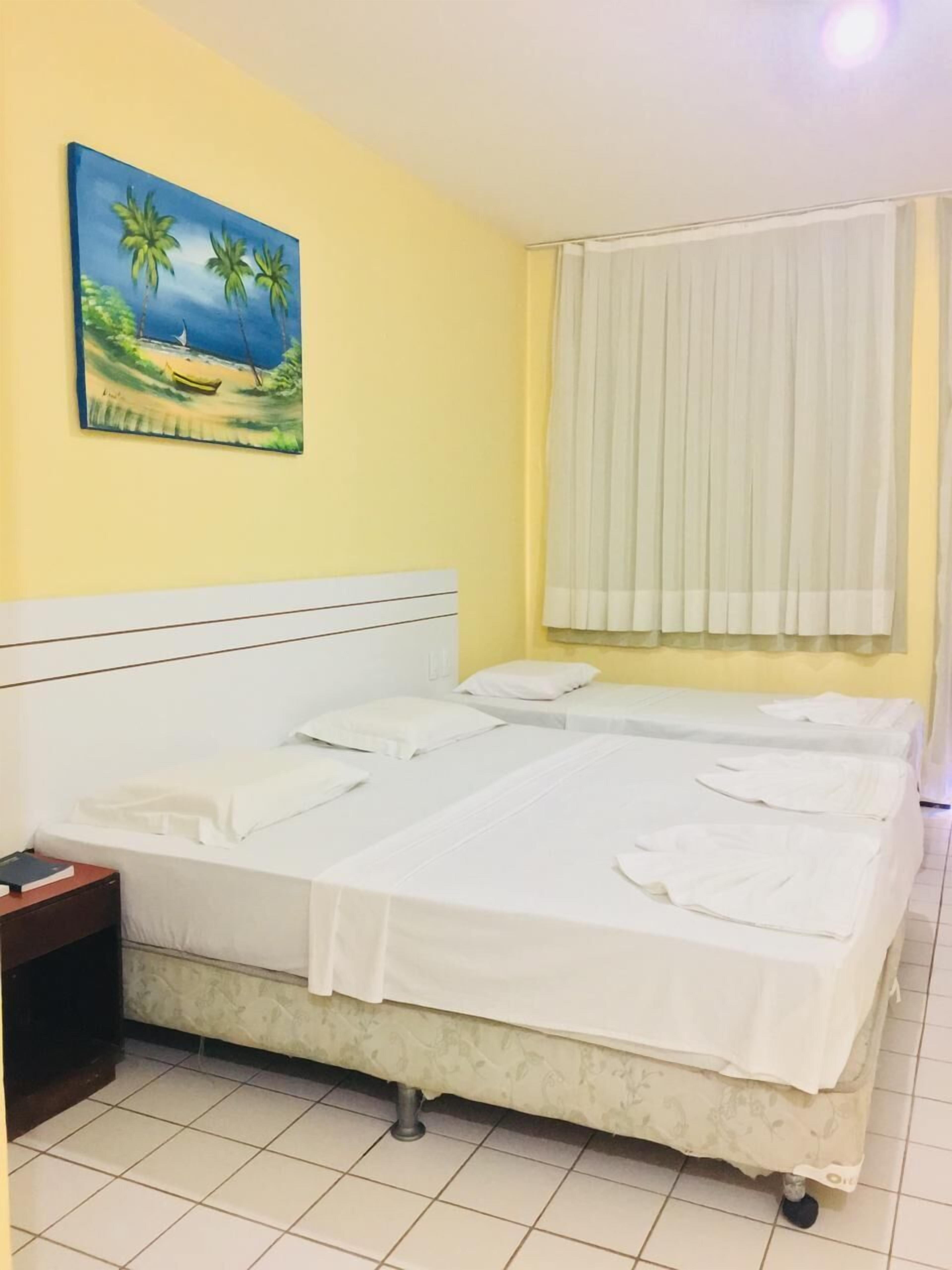 Frigobar, cortinas blackout, Wi-Fi de cortesia, roupa de cama