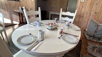 Free buffet breakfast