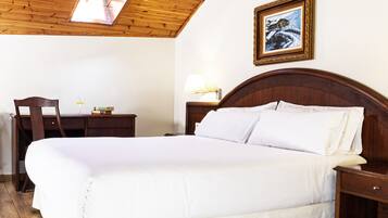 Habitación estándar doble, 1 habitación | Edredones de plumas, caja fuerte, wifi gratis y ropa de cama