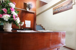 Reception - OYO 2840 Arcadia Residence (Jakarta)