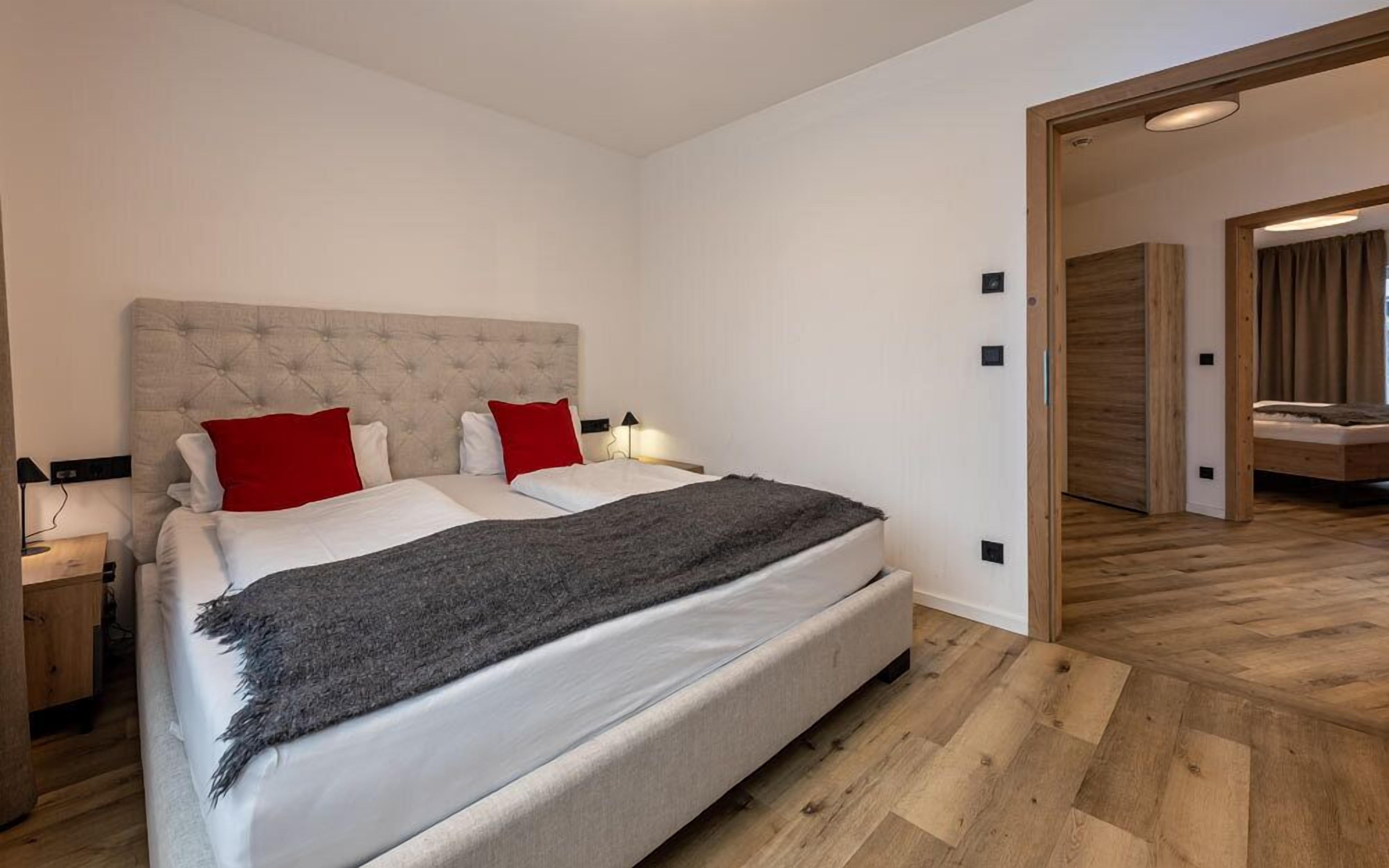 Ropa de cama de alta calidad, wifi gratis y ropa de cama 