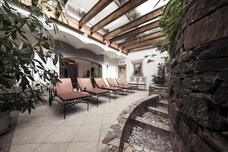 Sauna, body treatments, body wraps, body scrubs, facials