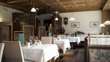 Dineren