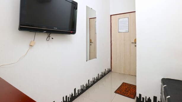 Unclassified image, 1 of 25, button - Habibah Syariah Hotel by Zuzu (Jakarta)