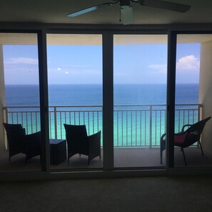 Interior - ☀️ ☀️ BEACH FRONT - BOOKING FALL & WINTER☀️ ☀️ SPECIAL SNOWBIRD RATE ☀️☀️ (Panama City Beach)
