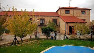 Piscina a l'aire lliure