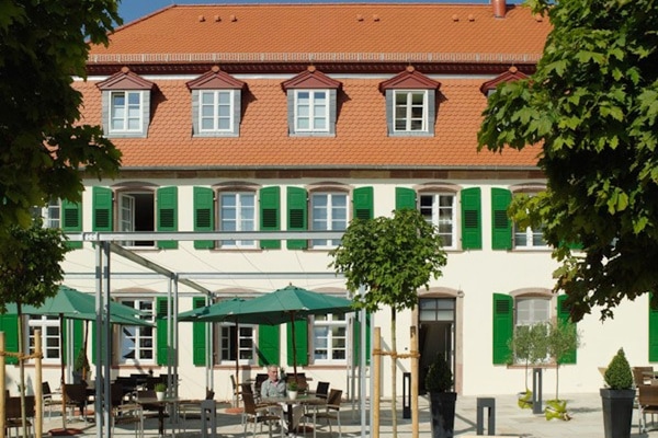 Esterni