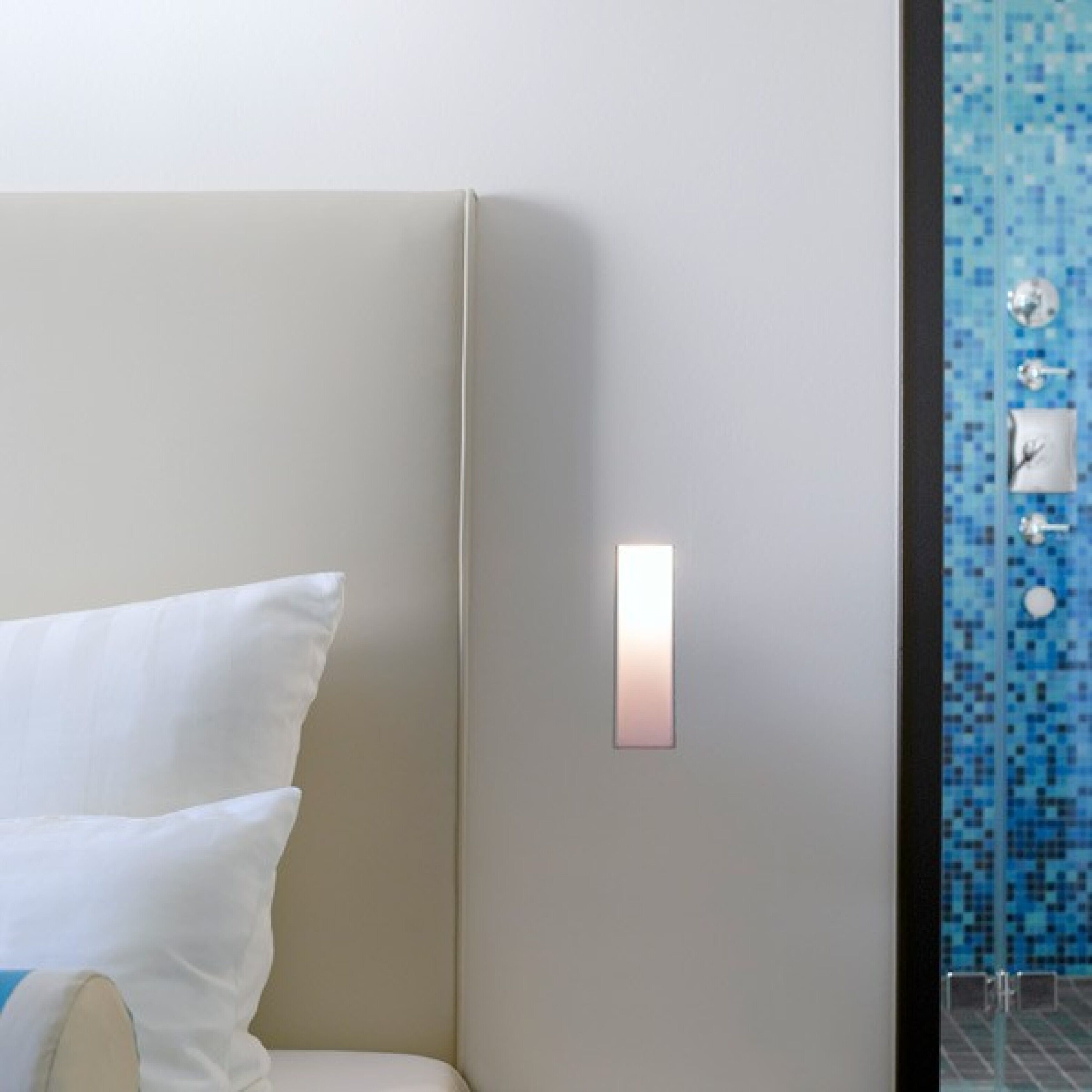 single room | 1 bedroom, premium bedding, minibar, in-room safe