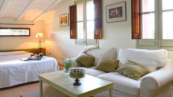 Habitació doble | Llits addicionals, wifi gratuïta i roba de llit