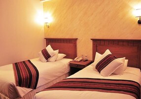 Twin Room | In-room safe, desk, blackout drapes, soundproofing