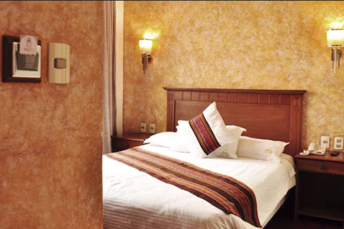 Double Room | In-room safe, desk, blackout drapes, soundproofing