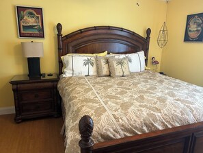 2 bedrooms, desk, iron/ironing board, free WiFi