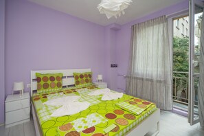Superior Studio, 1 Bedroom, Courtyard View | Pemandangan dari bilik
