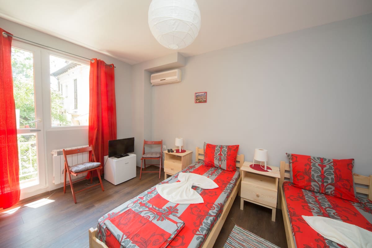 standard twin room, 1 bedroom | view from room