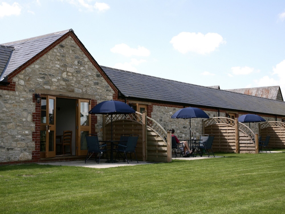 Hook Farm Cottages image