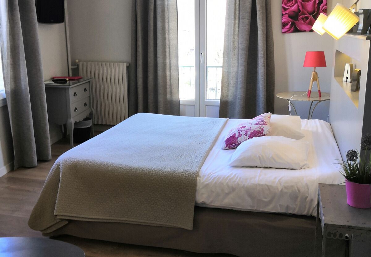 junior suite (3) | in-room safe, individually decorated, individually furnished