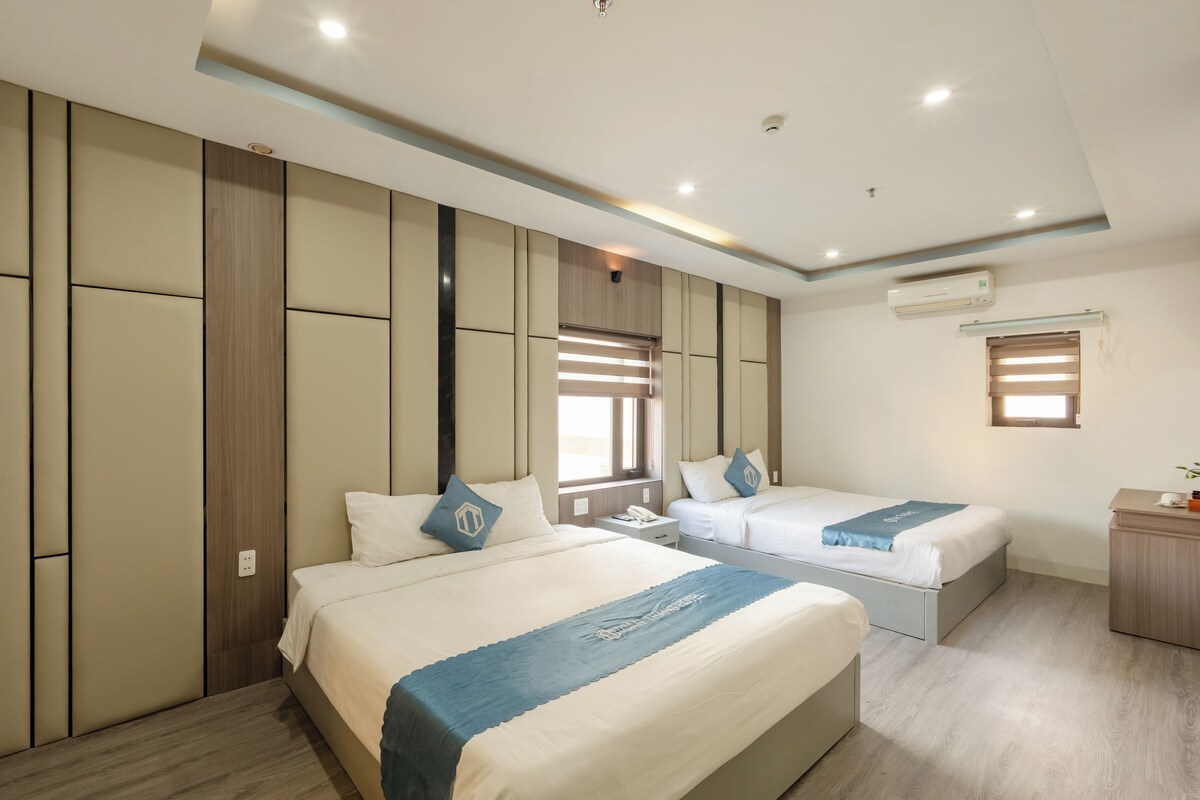 Family Room, Sea View | 1 bedroom, minibar, desk, blackout drapes