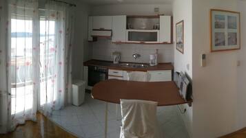 Internet, bed sheets