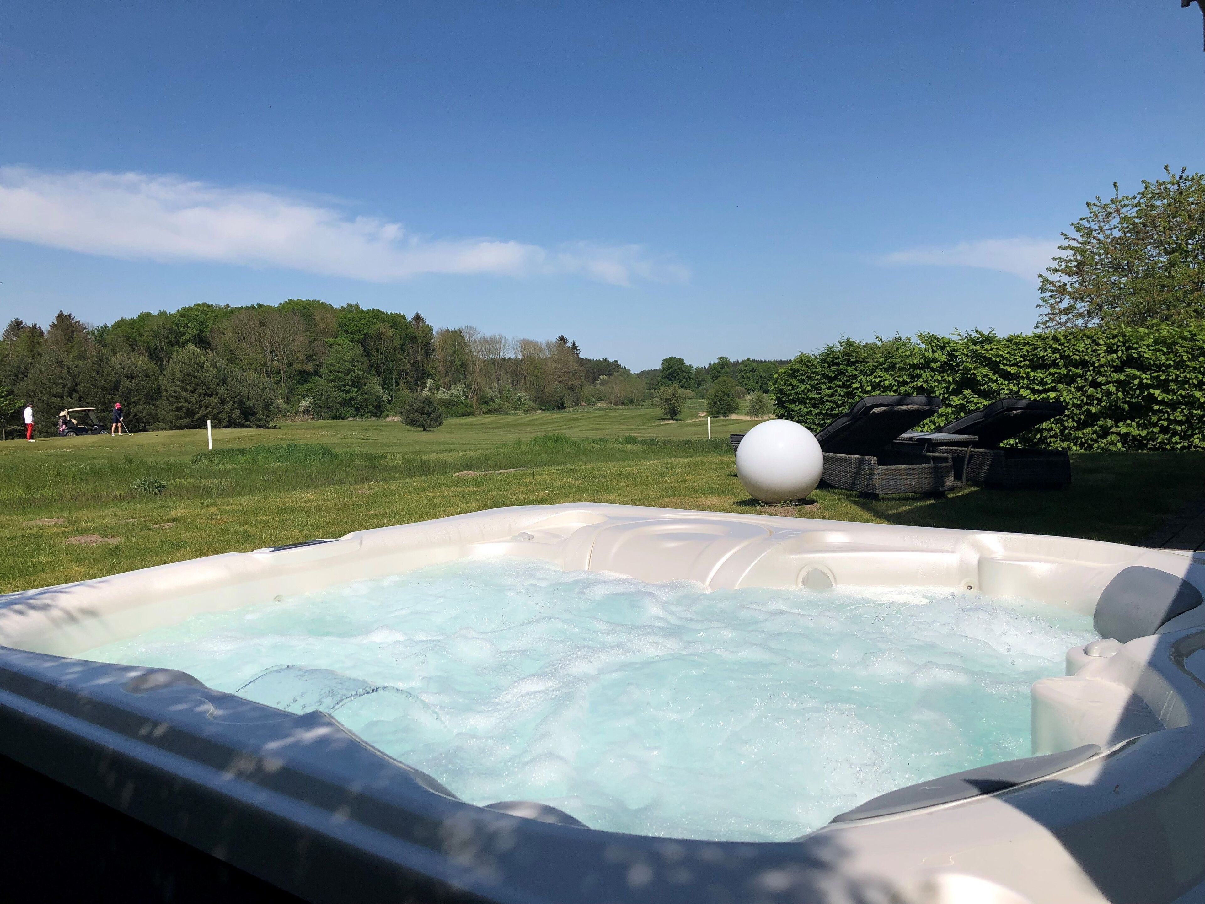 Bain à remous extérieur