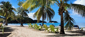 Les Trois Ilets: T2 Balisier with panoramic view of Fort de France bay