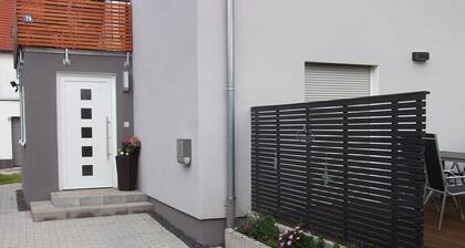Comfort apartment, balcony, quiet, central location, apartments Flora
