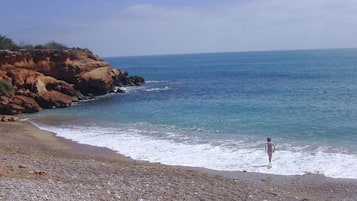 Beach nearby, beach towels