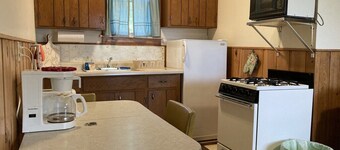 2 Bedroom Lakeside Cabin-Family Fishing Resort-Hayward WI-Chippewa Flowage