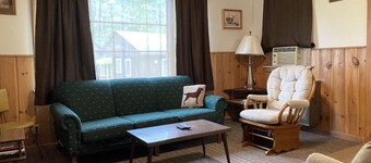 2 Bedroom Lakeside Cabin-Family Fishing Resort-Hayward WI-Chippewa Flowage