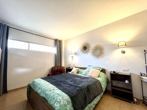 1 bedroom, iron/ironing board