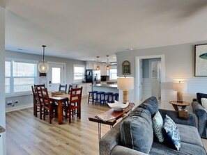 Smart TV, DVD player - Sea Paradise Cottage | Oceanfront + Sun Deck (Topsail Beach)