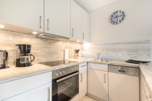 Kühlschrank, Ofen, Geschirrspüler