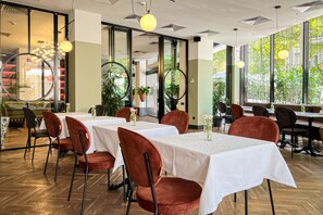 Breakfast served -  Hotel Europe (Tbilisi)