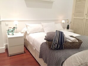 1 bedroom, soundproofing, iron/ironing board, cots/infant beds - Glorieta de Bilbao Madrid Centro (Madrid)