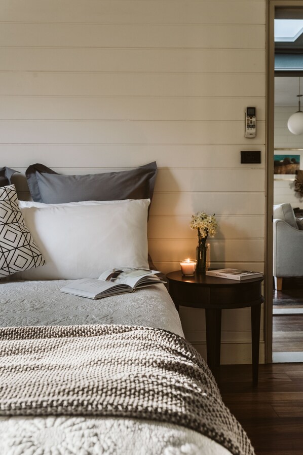 1 chambre, fer et planche à repasser, accès au Wi-Fi (inclus)