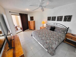 2 bedrooms, internet, bed sheets, wheelchair access