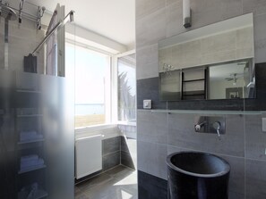 Individually decorated, individually furnished, soundproofing, free WiFi