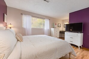 4 chambres, fer et planche à repasser, Wi-Fi, draps fournis