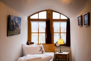 2 bedrooms, in-room safe, iron/ironing board, travel crib