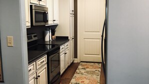 茶具/咖啡用具、微波炉、洗碗机、厨具/餐具