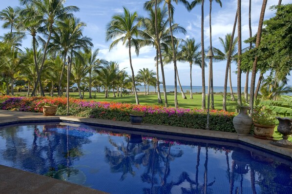 Outdoor pool - RARE, GATED, PRIVATE BEACHFRONT HOME! PRIVATE POOL, 6 BEDS 6 BATHS (Kihei)