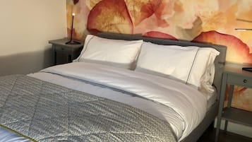 2 chambres, chambres insonorisées, fer et planche à repasser